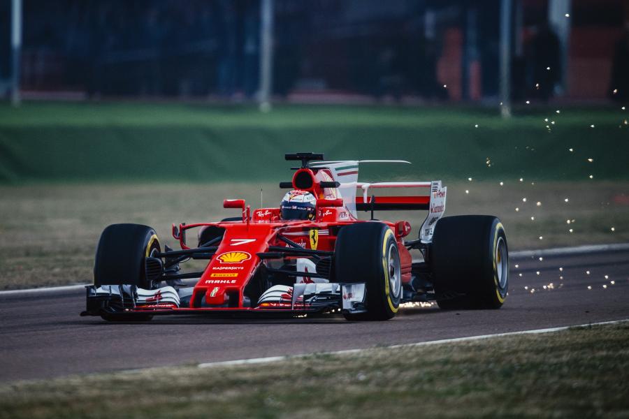  Ferrari SF70H (668) 2017 года  (фото 14 из 33)